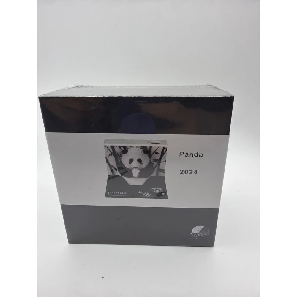 3D Art Notepaper Panda 2024 Memo Pad Sculpture Desk Decor Pen Holder NEW